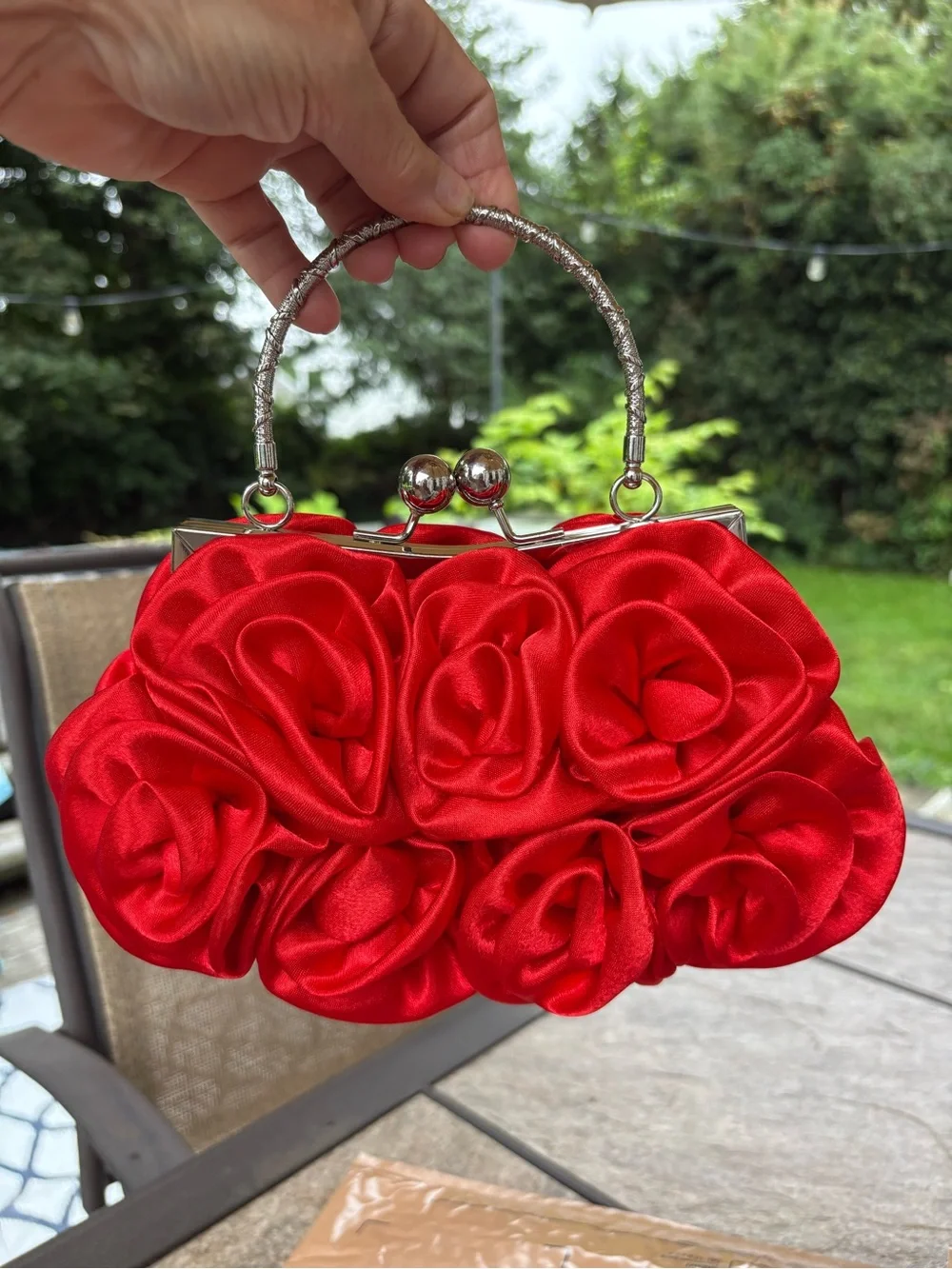N/A elegant red